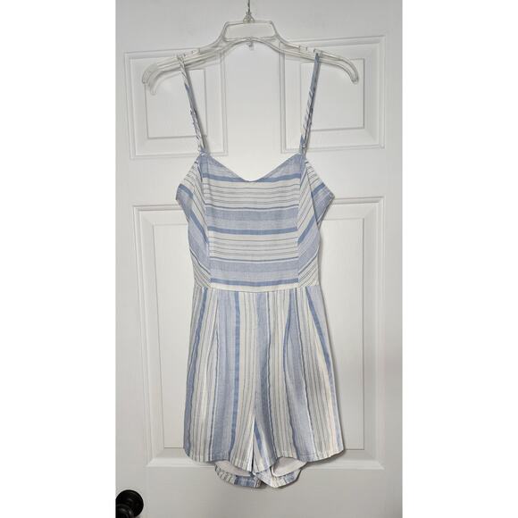 Mimi‎ Chica  Romper Tie Back Size M NWOT - Picture 1 of 5